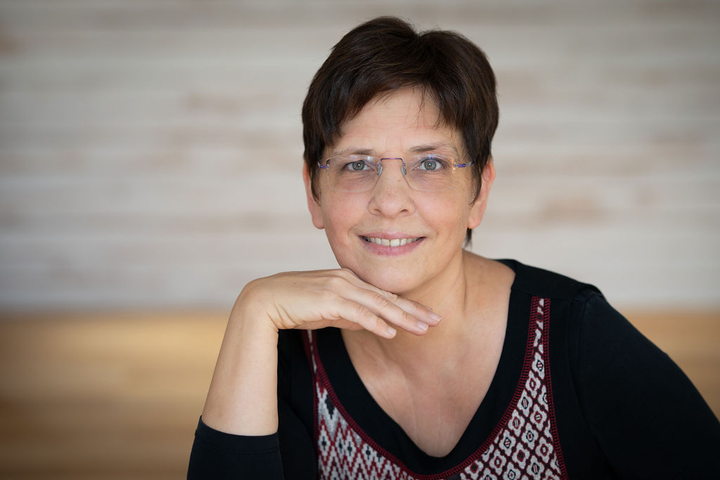 Dr. Anette Kollar